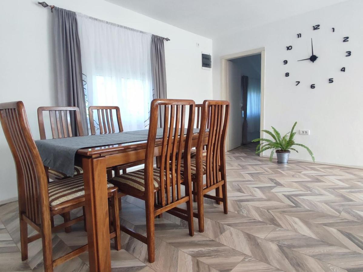Apartman Flora Vrdnik Exterior photo