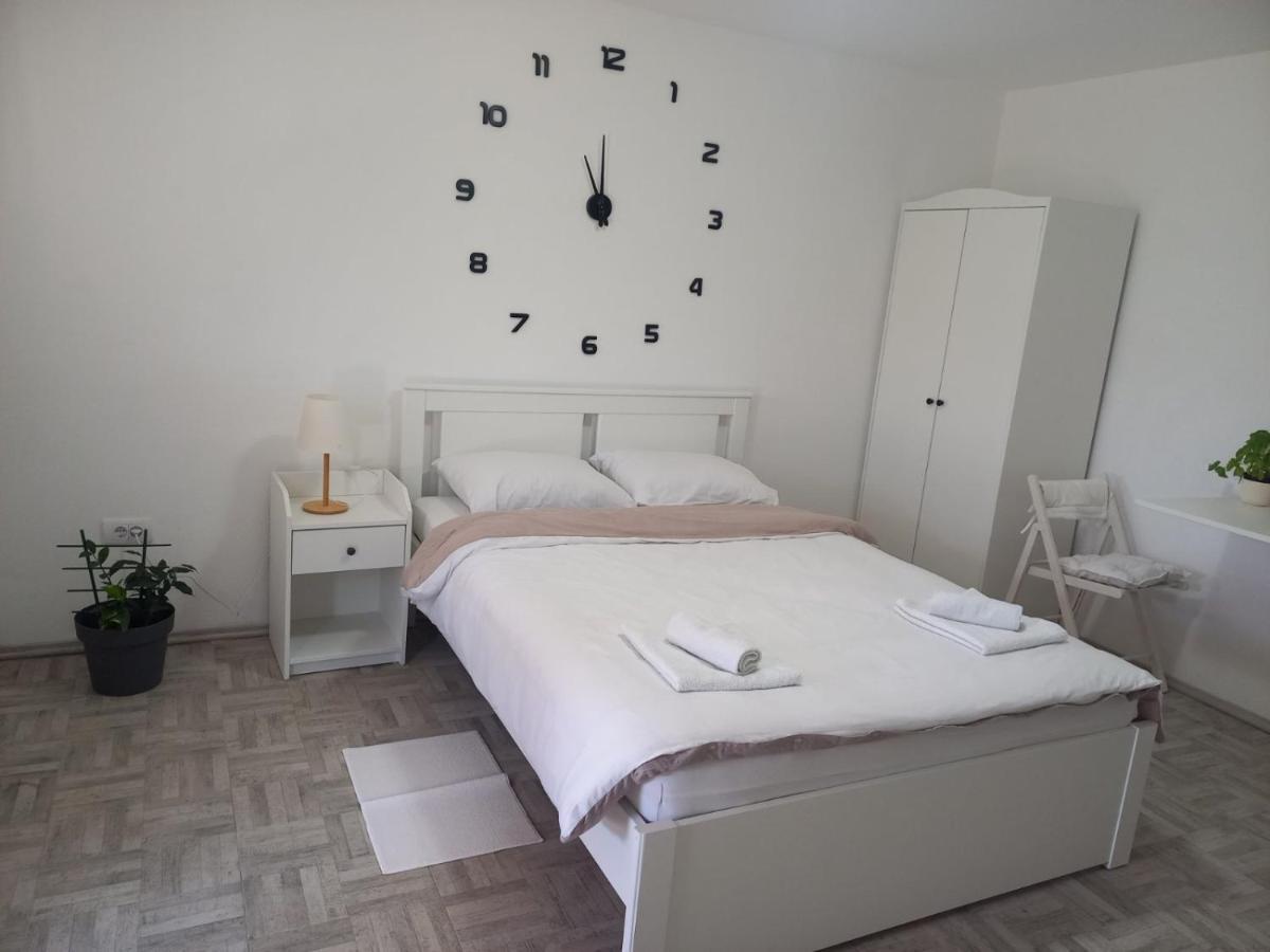 Apartman Flora Vrdnik Exterior photo